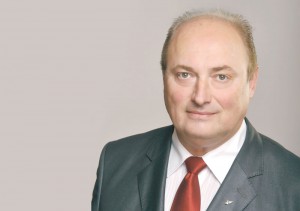 Prim. mr sci. med. Dragan Vukanić